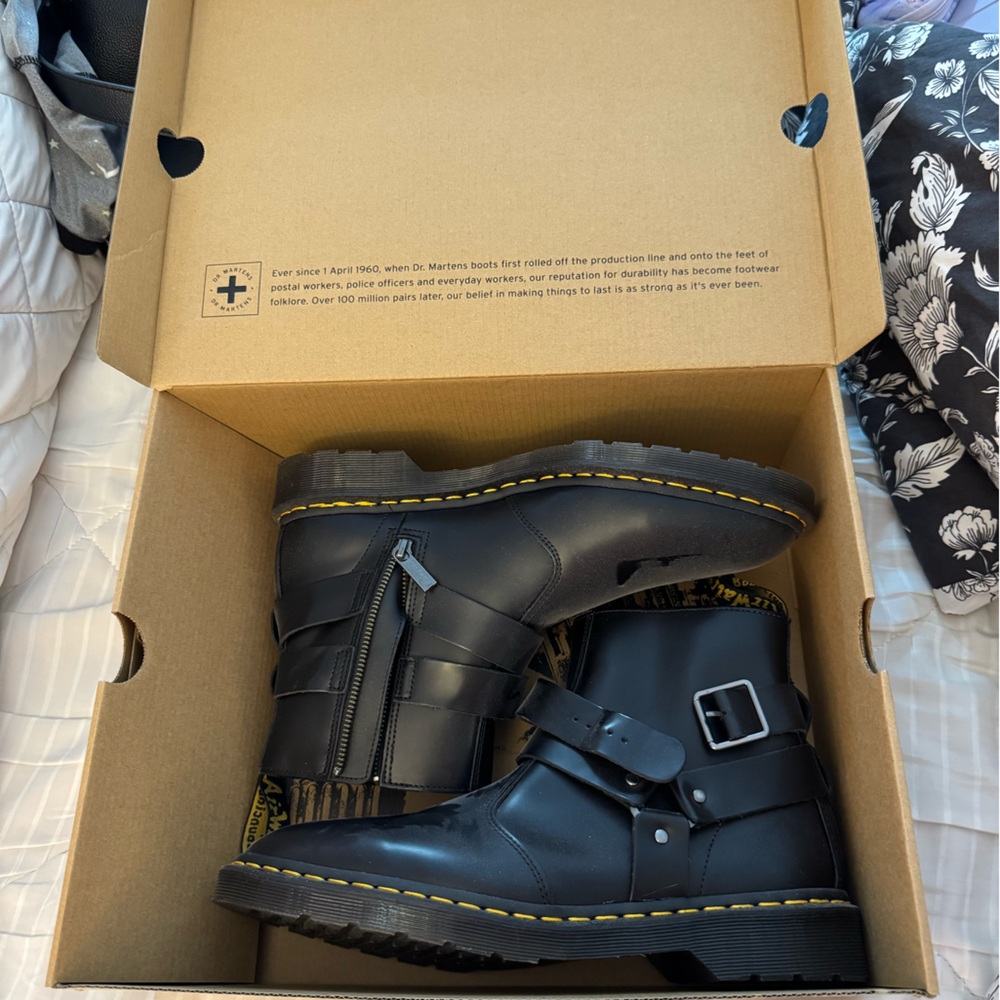 Doc Martens Jaimes Leather Harness Chelsea Boot
